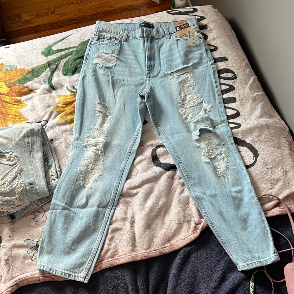 Size 10 mom jeans.